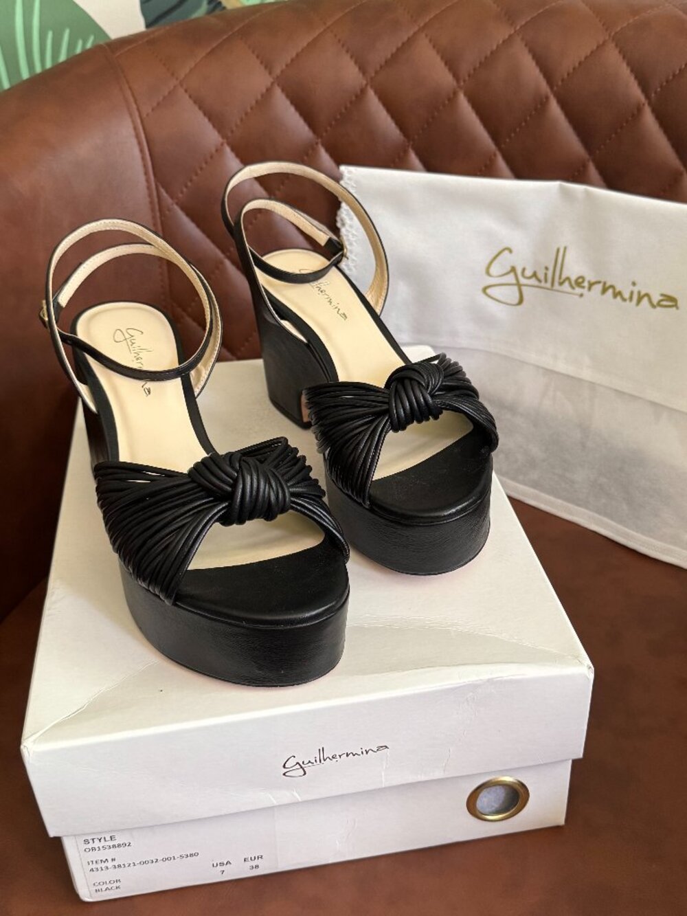 Guilhermina Black Knotted Platform Heels